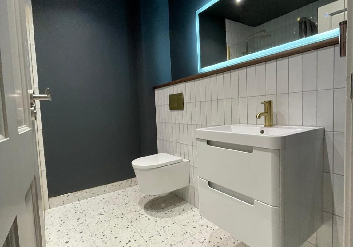 472288657_18055937600310242_8147688092430126401_n Bathroom Showroom